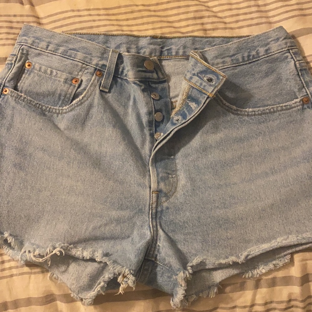 Women’s Levi’s 501 Blue Jean Shorts, Size 32, No tags, but Never Worn